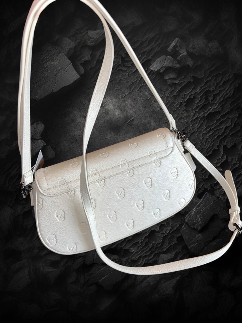 Betsey Johnson White Embossed Skull Crossbody Bag Convertible - Picture 13 of 13